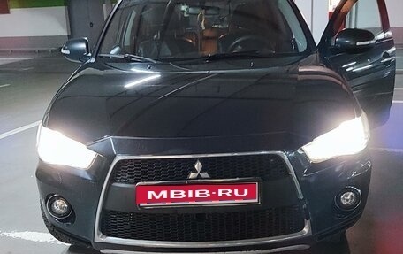 Mitsubishi Outlander III рестайлинг 3, 2012 год, 1 600 000 рублей, 1 фотография