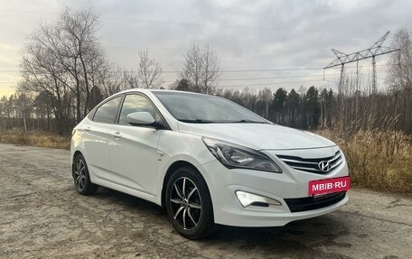 Hyundai Solaris II рестайлинг, 2016 год, 1 050 000 рублей, 2 фотография