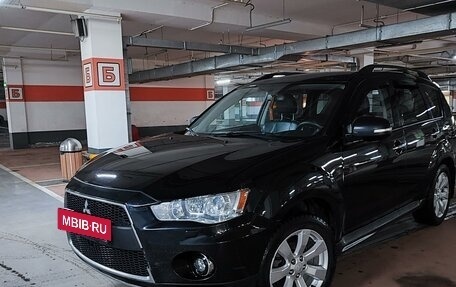 Mitsubishi Outlander III рестайлинг 3, 2012 год, 1 600 000 рублей, 2 фотография