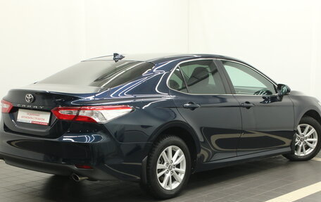 Toyota Camry, 2019 год, 2 575 000 рублей, 2 фотография