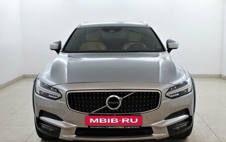 Volvo V90 Cross Country I рестайлинг, 2017 год, 2 680 000 рублей, 2 фотография