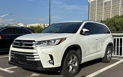 Toyota Highlander III, 2020 год, 3 190 000 рублей, 1 фотография