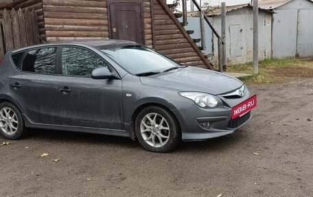 Hyundai i30 I, 2010 год, 820 000 рублей, 3 фотография