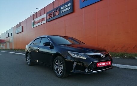 Toyota Camry, 2017 год, 2 850 000 рублей, 9 фотография