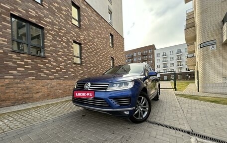 Volkswagen Touareg III, 2017 год, 3 730 000 рублей, 1 фотография