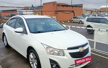 Chevrolet Cruze II, 2013 год, 960 000 рублей, 4 фотография