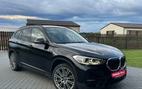 BMW X1, 2021 год, 2 700 000 рублей, 2 фотография