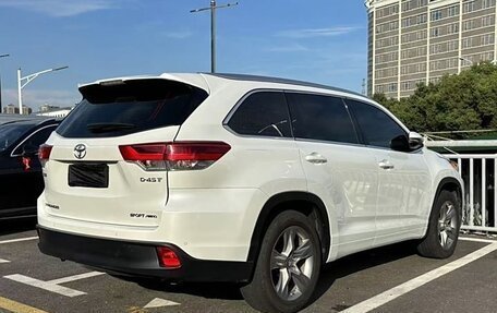 Toyota Highlander III, 2020 год, 3 190 000 рублей, 4 фотография