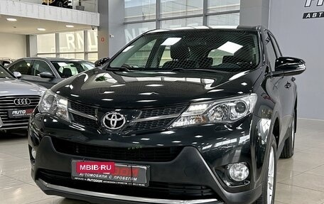 Toyota RAV4, 2013 год, 1 897 000 рублей, 4 фотография