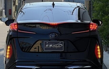 Toyota Prius IV XW50, 2021 год, 1 900 000 рублей, 10 фотография