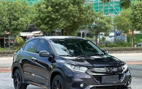 Honda Vezel, 2021 год, 1 390 000 рублей, 6 фотография