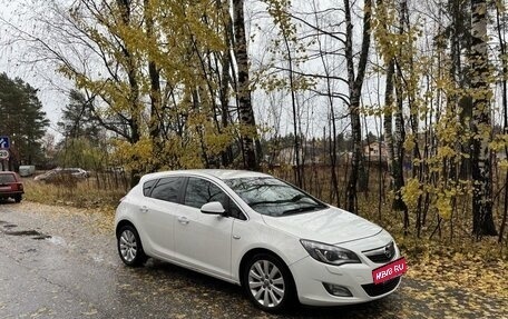 Opel Astra J, 2011 год, 777 777 рублей, 6 фотография