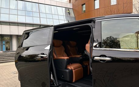 Toyota Alphard, 2024 год, 17 800 000 рублей, 21 фотография