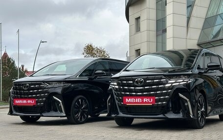 Toyota Alphard, 2024 год, 17 800 000 рублей, 40 фотография