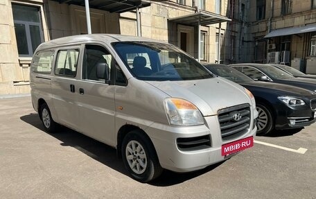 Hyundai Starex I рестайлинг, 2007 год, 600 000 рублей, 3 фотография