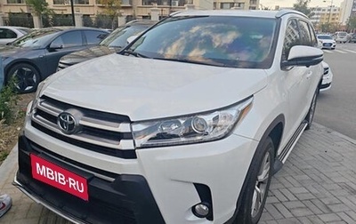 Toyota Highlander III, 2021 год, 3 780 000 рублей, 1 фотография