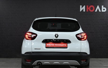 Renault Kaptur I рестайлинг, 2017 год, 1 800 000 рублей, 4 фотография