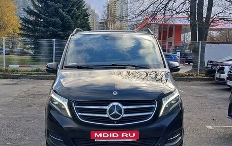 Mercedes-Benz V-Класс, 2018 год, 5 499 000 рублей, 2 фотография