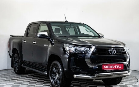 Toyota Hilux VIII, 2021 год, 4 599 000 рублей, 3 фотография