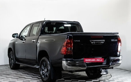 Toyota Hilux VIII, 2021 год, 4 599 000 рублей, 7 фотография