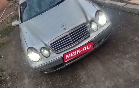 Mercedes-Benz CLK-Класс, 2001 год, 380 000 рублей, 6 фотография