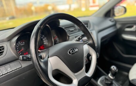 KIA Rio III рестайлинг, 2015 год, 1 120 000 рублей, 25 фотография