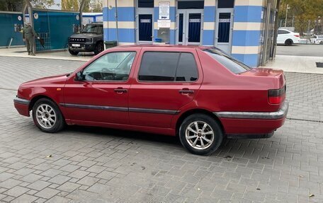 Volkswagen Vento, 1997 год, 290 000 рублей, 12 фотография