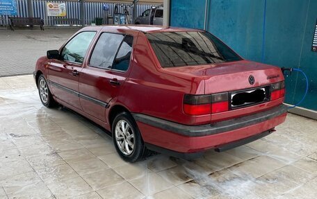 Volkswagen Vento, 1997 год, 290 000 рублей, 17 фотография