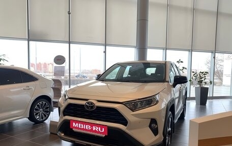 Toyota RAV4, 2023 год, 4 649 000 рублей, 11 фотография