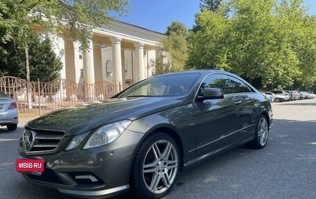 Mercedes-Benz E-Класс, 2010 год, 1 650 000 рублей, 2 фотография