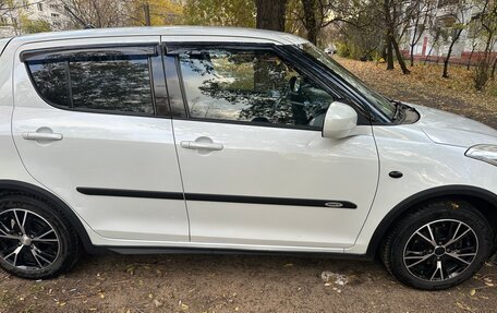 Suzuki Swift IV, 2012 год, 950 000 рублей, 3 фотография