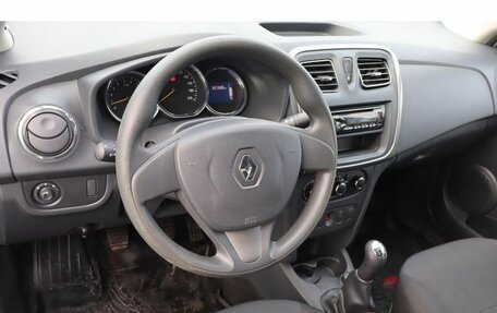 Renault Logan II, 2015 год, 720 000 рублей, 6 фотография