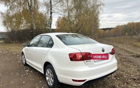 Volkswagen Jetta VI, 2012 год, 930 000 рублей, 3 фотография