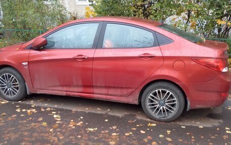 Hyundai Solaris II рестайлинг, 2011 год, 750 000 рублей, 6 фотография