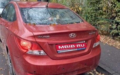 Hyundai Solaris II рестайлинг, 2011 год, 750 000 рублей, 2 фотография