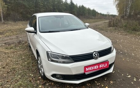 Volkswagen Jetta VI, 2012 год, 925 000 рублей, 1 фотография