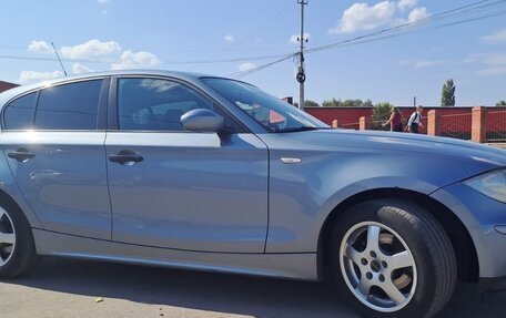 BMW 1 серия, 2006 год, 800 000 рублей, 2 фотография