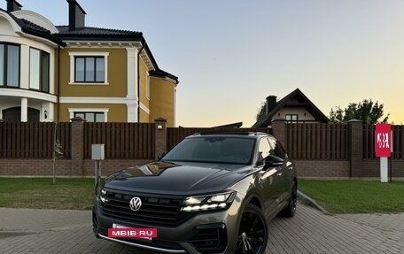 Volkswagen Touareg III, 2019 год, 5 900 000 рублей, 8 фотография