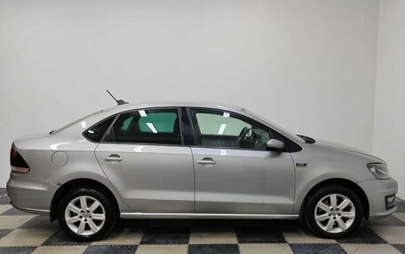 Volkswagen Polo VI (EU Market), 2018 год, 900 000 рублей, 4 фотография