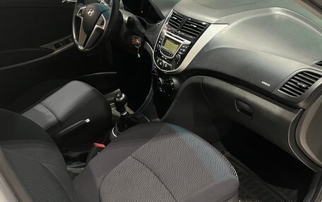 Hyundai Solaris II рестайлинг, 2011 год, 719 000 рублей, 13 фотография