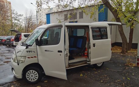 Toyota Lite Ace VI, 2013 год, 975 000 рублей, 2 фотография