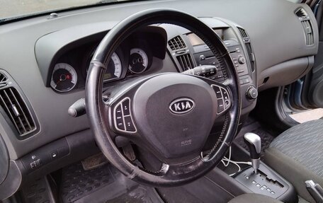 KIA cee'd I рестайлинг, 2008 год, 630 000 рублей, 30 фотография