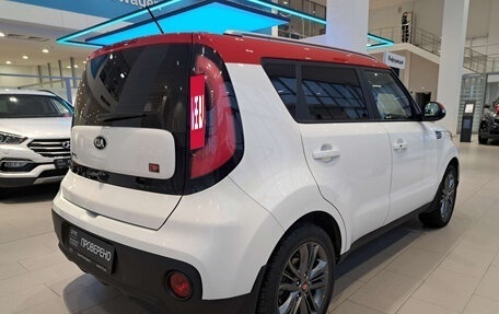 KIA Soul II рестайлинг, 2018 год, 1 851 000 рублей, 5 фотография