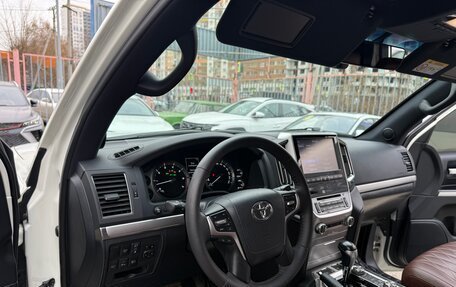 Toyota Land Cruiser 200, 2017 год, 7 500 000 рублей, 19 фотография