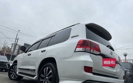 Toyota Land Cruiser 200, 2017 год, 7 500 000 рублей, 14 фотография