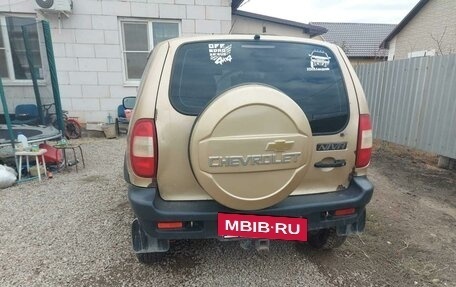 Chevrolet Niva I рестайлинг, 2004 год, 370 000 рублей, 2 фотография