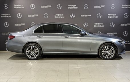 Mercedes-Benz E-Класс, 2021 год, 5 250 000 рублей, 4 фотография