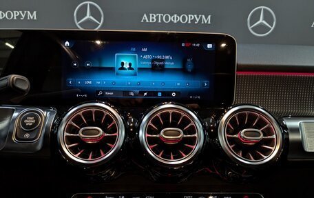 Mercedes-Benz GLB, 2020 год, 3 750 000 рублей, 10 фотография