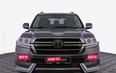 Toyota Land Cruiser 200, 2019 год, 8 350 000 рублей, 2 фотография