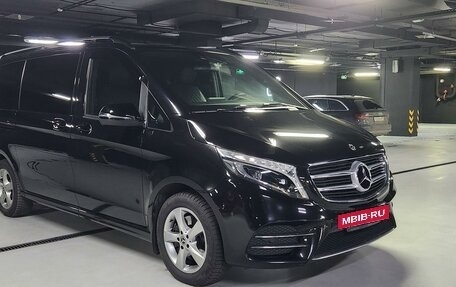 Mercedes-Benz V-Класс, 2019 год, 6 550 000 рублей, 10 фотография